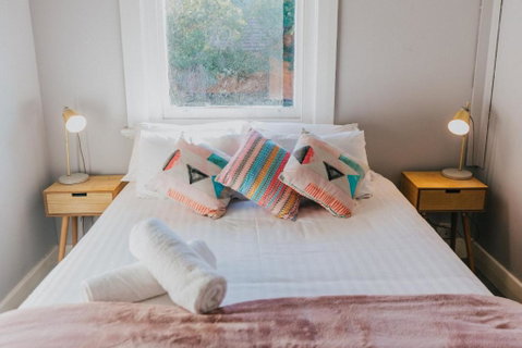 Duke Of Wellington Hotel - Lightning Ridge Tourism 0