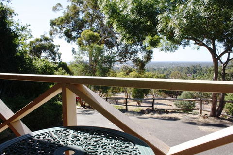 Eleebana Guest House - Lightning Ridge Tourism 2