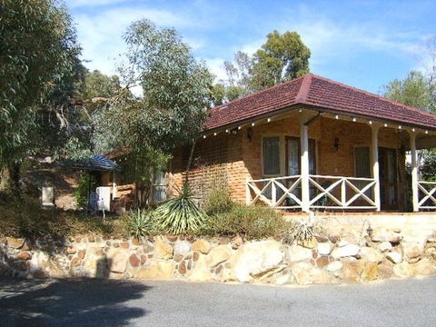 Eleebana Guest House - Lightning Ridge Tourism 0