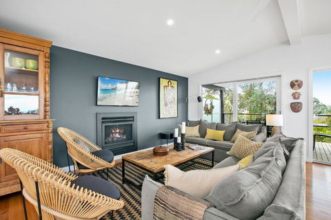 Evans Beach Retreat - Lightning Ridge Tourism 3