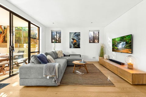 Fab Bondi 2-Bed With Courtyard & Alfresco Dining - Lightning Ridge Tourism 2