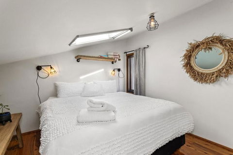 Fabrik Loft Central New York Stylequiet - Lightning Ridge Tourism 1