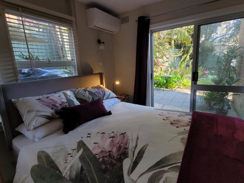 Garden Rest - Lightning Ridge Tourism 3