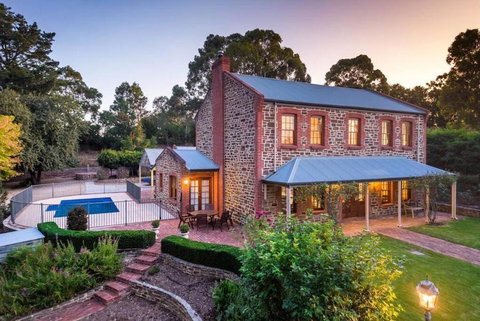 Hahndorf Luxury Retreat 5 Bedrooms For 12 Guests - Lightning Ridge Tourism 0