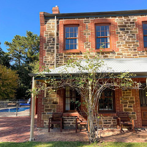 Hahndorf Luxury Retreat 5 Bedrooms For 12 Guests - Lightning Ridge Tourism 3