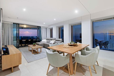GUARANTEED OCEAN VIEW - Level 16 And Up - Soul Surfers Paradise - Self Contained &Privately Managed - Lightning Ridge Tourism 4