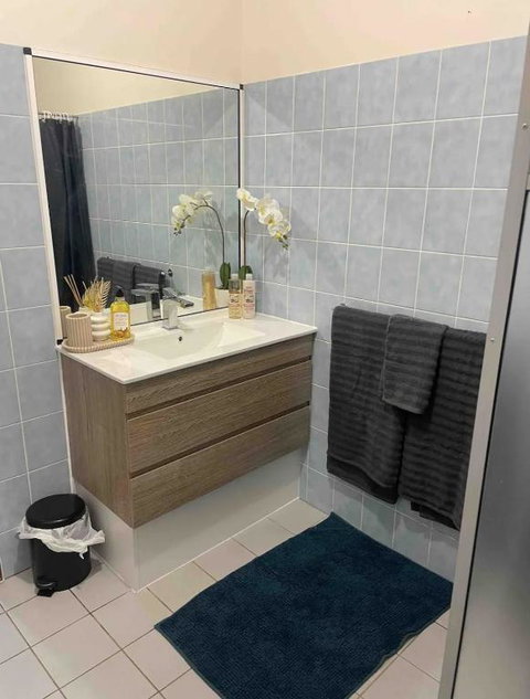 Hideaway Reef Cottage - Lightning Ridge Tourism 2