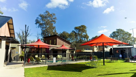 Adelphi Boutique Apartments - Lightning Ridge Tourism 0