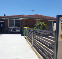 Airport budget room - Lightning Ridge Tourism