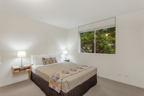 Airport International Hotel Brisbane - Lightning Ridge Tourism 1