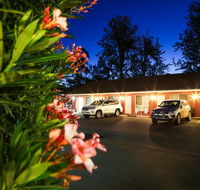 Akuna Motor Inn and Apartments - Lightning Ridge Tourism