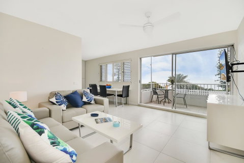 Alex Beach Apt Bilgola4 - Lightning Ridge Tourism 3