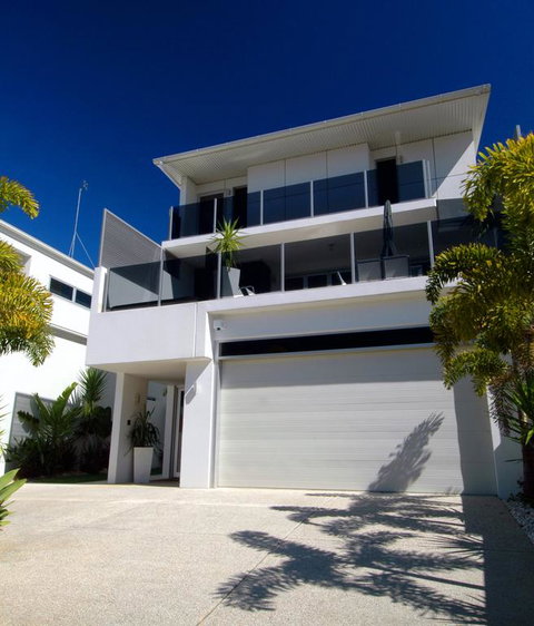 Alex Beach House - Lightning Ridge Tourism 3