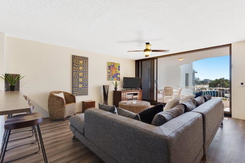 Alex Headland Beachfront - Lightning Ridge Tourism 1