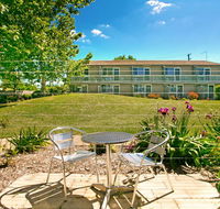 Alloggio Bathurst previously Bathurst Apartments - Lightning Ridge Tourism
