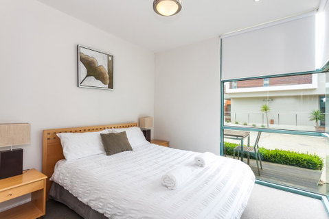 Anglesea River Apartments - Spa Apartment 23 - Lightning Ridge Tourism 1