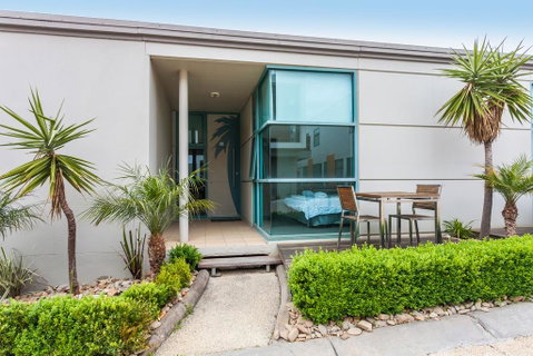 Anglesea River Apartments - Spa Apartment 23 - Lightning Ridge Tourism 0