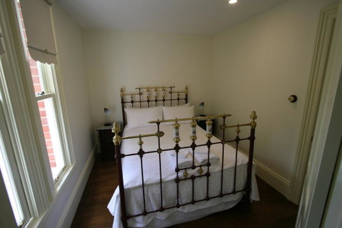 Annies Garden Cottage - Lightning Ridge Tourism 2