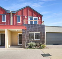 Apartments on Church - Unit 7 - Lightning Ridge Tourism
