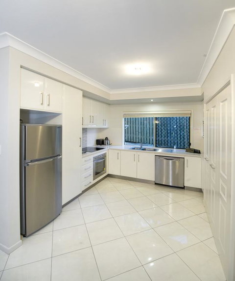 Apartments On Palmer - Lightning Ridge Tourism 3
