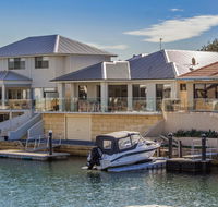 Aqua Vista - Lightning Ridge Tourism
