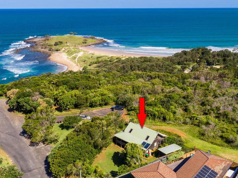 Aqualuna- Excellent Surfing Beaches. - Lightning Ridge Tourism 3