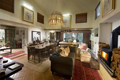 Arabella Guesthouse - Lightning Ridge Tourism 1