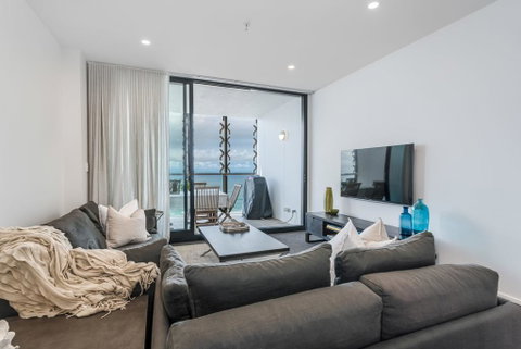 Arena, Unit A1205/75 Shortland Esplanade - Lightning Ridge Tourism 3