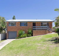 Argyle Cottage' 41 Argyle Avenue - great family home for holidays - Lightning Ridge Tourism
