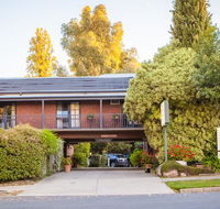 Armour Motor Inn - Lightning Ridge Tourism