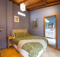 Art  Garden Retreat - Lightning Ridge Tourism