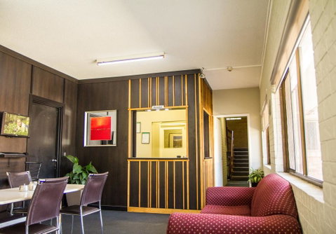 Ascot Budget Inn & Residences - Lightning Ridge Tourism 2