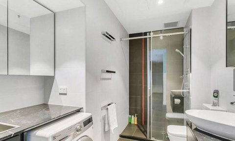 Luxury 2 Bdrm In Watson At Walkerville With Balcony, FREE Carpark, Near Adelaide CBD - Lightning Ridge Tourism 1