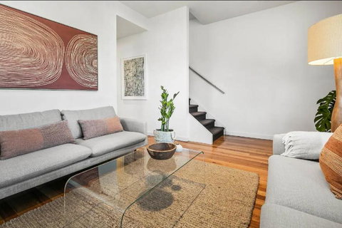 Luxury Norwood Retreat - Lightning Ridge Tourism 2