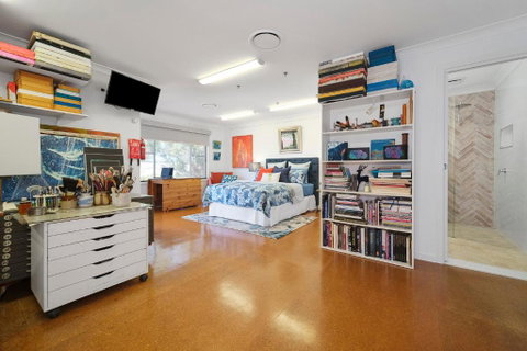Marche Home Stay, Immaculate Presentation, Private & Relaxing - Lightning Ridge Tourism 1