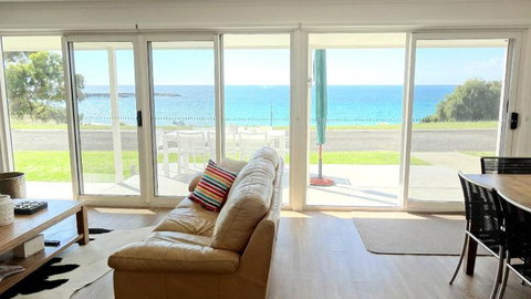 Millpond. - Lightning Ridge Tourism 1