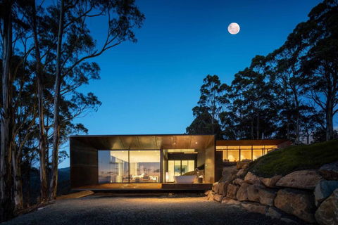 Mountain Top Snug, Studio Itas - Lightning Ridge Tourism 0