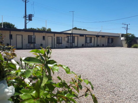 Motel Riverbend - Lightning Ridge Tourism 2