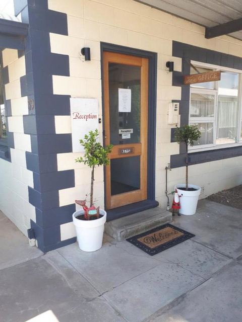 Motel Riverbend - Lightning Ridge Tourism 3
