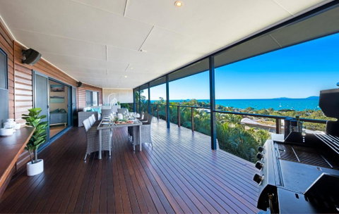 Nautilus On Nara - Spacious Airlie Beach Holiday Home With Ocean Views - Lightning Ridge Tourism 2