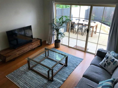 Norwood Saltbush Retreat With Wifi - Lightning Ridge Tourism 1
