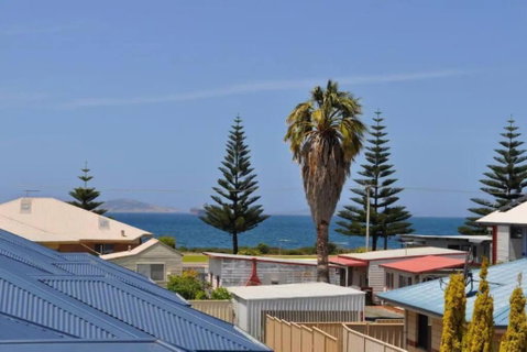 Ocean Escape Esperance - Lightning Ridge Tourism 2