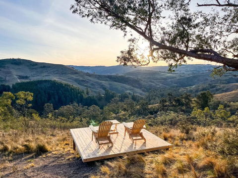 Olive Hill Spa, Views & Home Cinema - Lightning Ridge Tourism 2