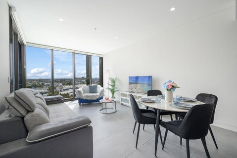 Olympic Park Stylish Apt With Gym Pool Good View - Lightning Ridge Tourism 0