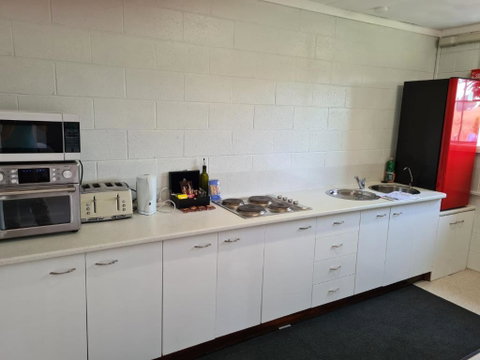 Orchard 2 Bedroom Apartment In Devonport - Lightning Ridge Tourism 2