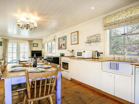 Orchard Cottage Alpine Southern Highlands - Lightning Ridge Tourism 3