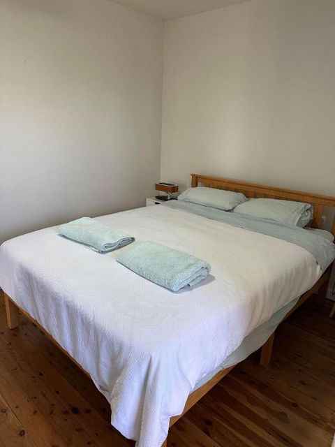 One Bedroom CBD Unit, Walk To Beaches & Cafes - Lightning Ridge Tourism 1