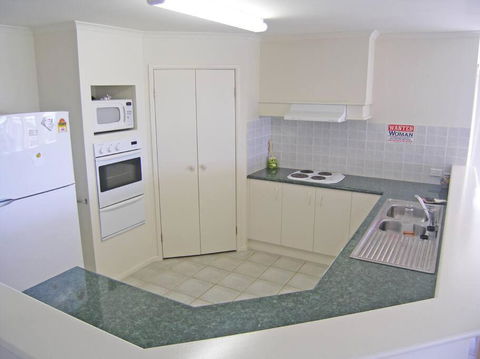 ORSO1O - Water View House - Lightning Ridge Tourism 2