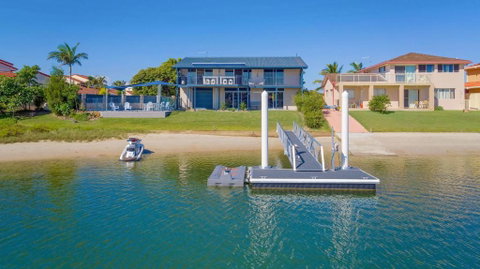 Pandanus - LJHooker Yamba - Lightning Ridge Tourism 3