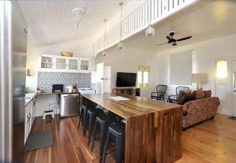 Pandanus House - Lightning Ridge Tourism 2